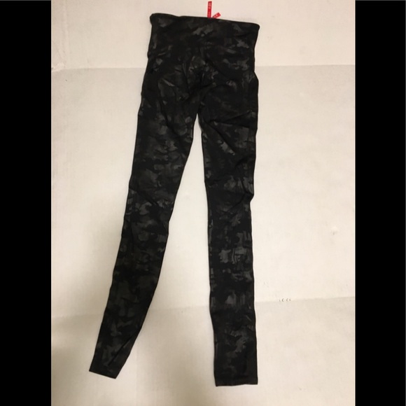 Spanx Camo Tights Leggings - Picture 12 of 16